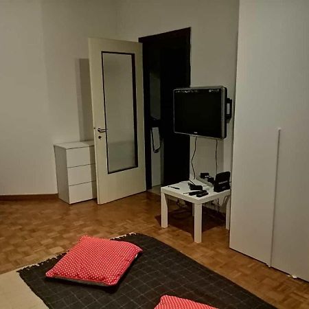 Appartamento Galeazzi private house Milano Esterno foto